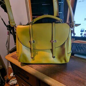 yellow urban experessions pocketbook